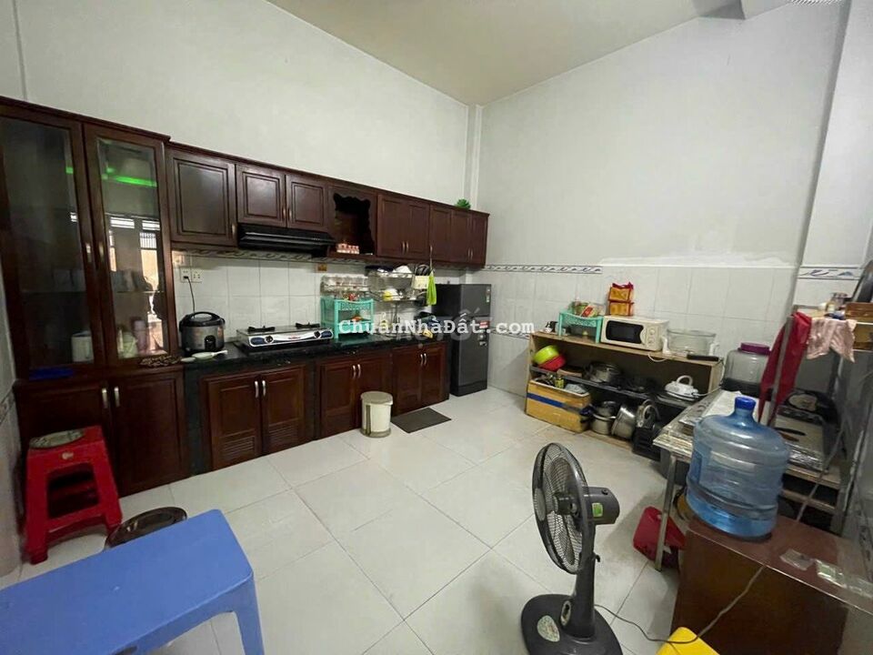 Nhà 1 lầu 4x14 hẻm 1 sẹc Chiến Lược