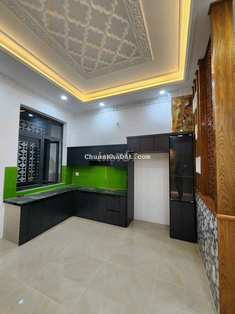 Nhà một xẹt đường Lê Văn Quới