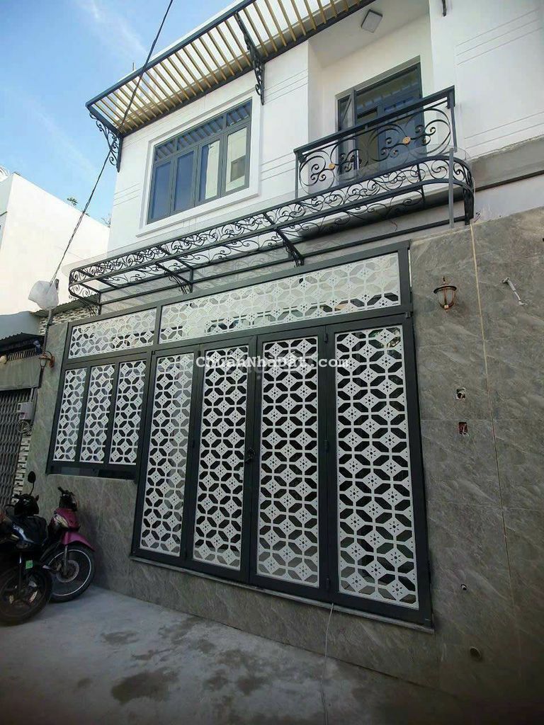 Nhà một xẹt đường Lê Văn Quới