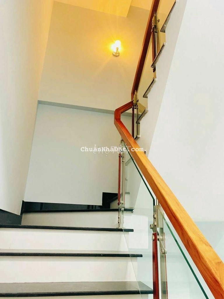 Bán nhà 4*16 nhà 3,5 tấm giá 4,8 tỷ