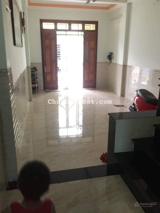 Nhà đẹp 3 tầng đường Bùi Tư Toàn, gần khu Tên Lửa, Aeon Bình Tân, 64m2, giá tốt 5.2 tỷ, TL