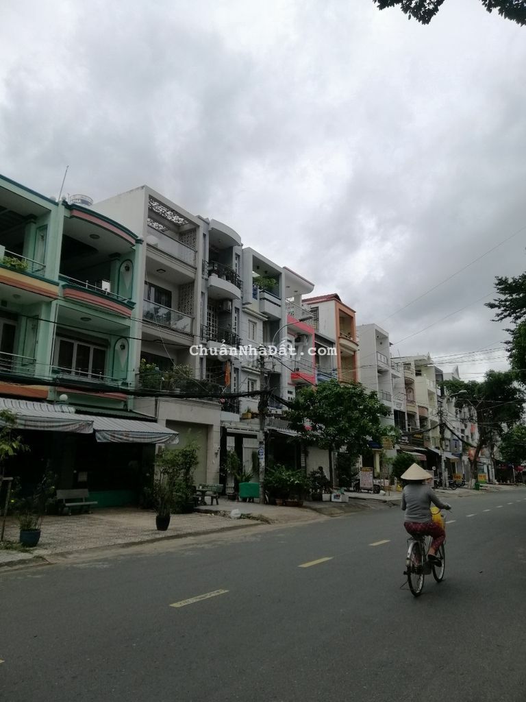 Bán nhà mặt tiền KD khu Tên Lửa 4x20 3 lầu chỉ 9.9 tỷ