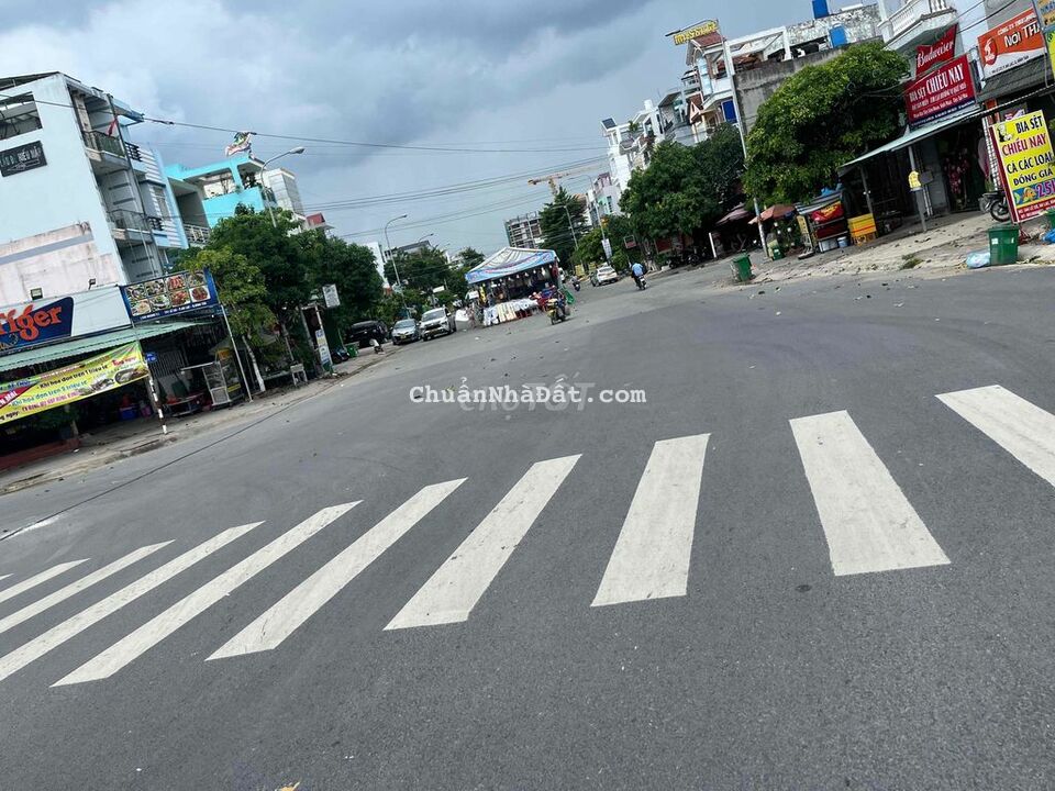 Mặt Tiền Tên Lửa lớn, kiếm khó có căn thứ 2