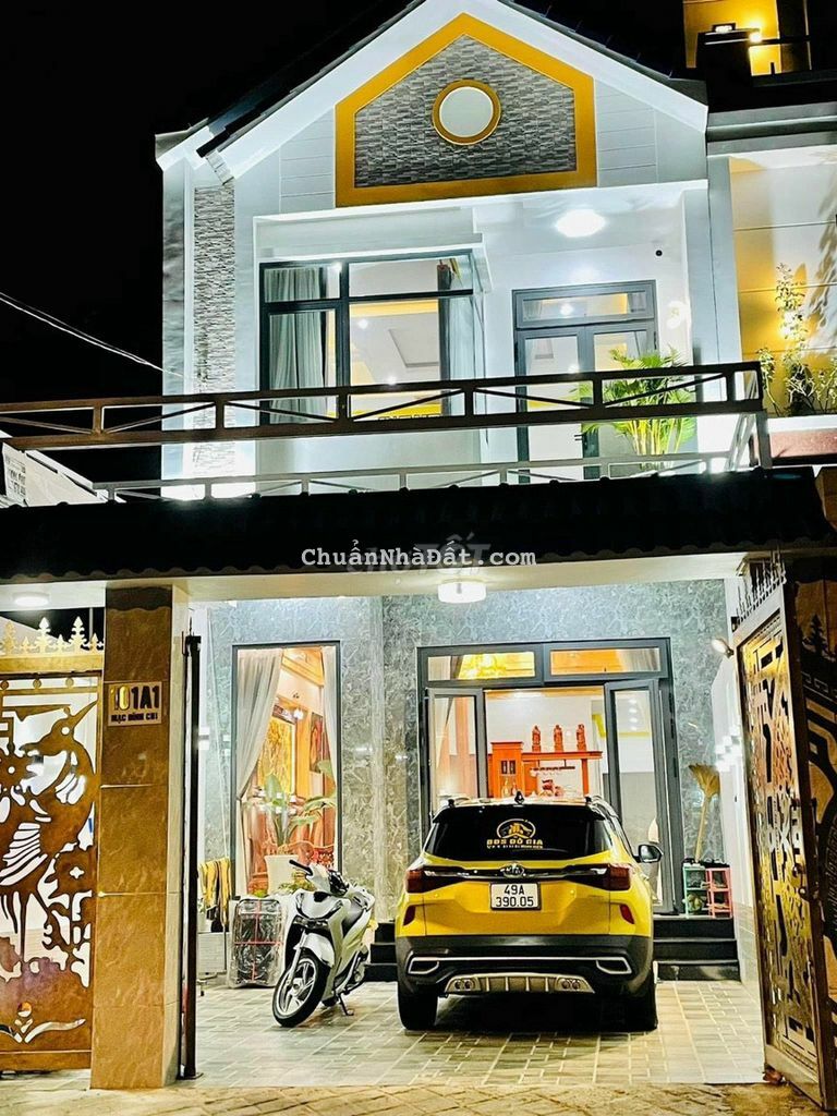 Chủ nợ ngân hàng bán nhanh nhà mặt tiền - Trung tâm thành phố