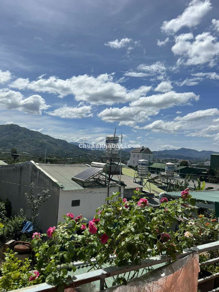 Cần Bán 3 Căn Nhà Liền Kề Trung Tâm Bảo Lộc