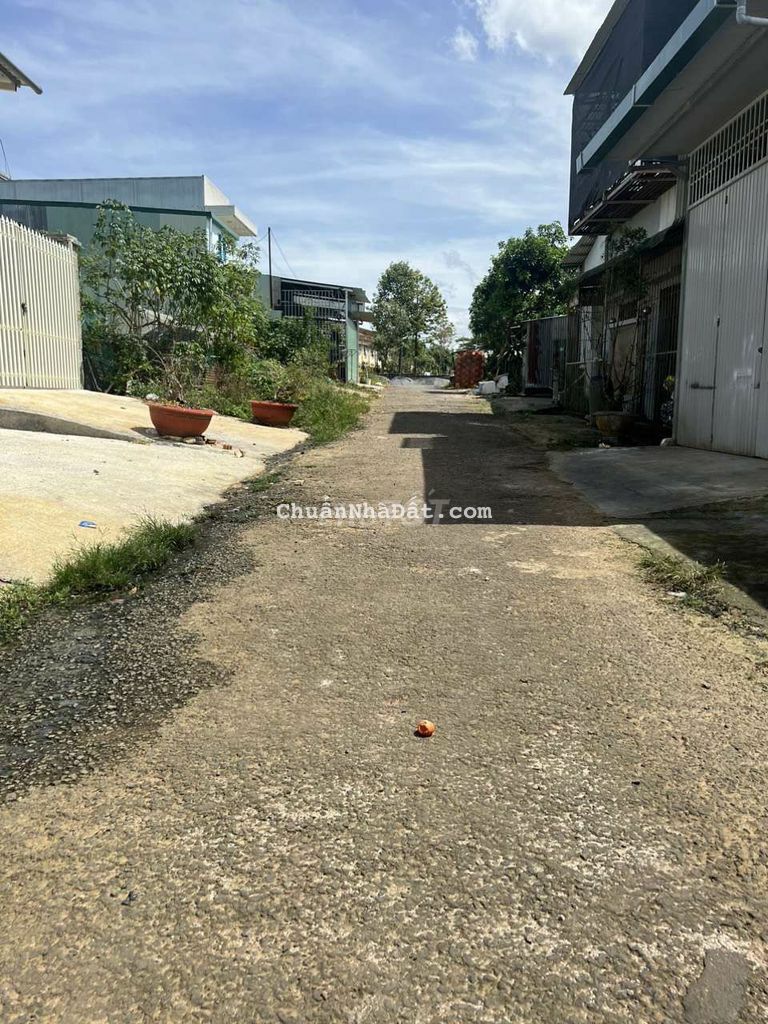 Cần Bán 3 Căn Nhà Liền Kề Trung Tâm Bảo Lộc