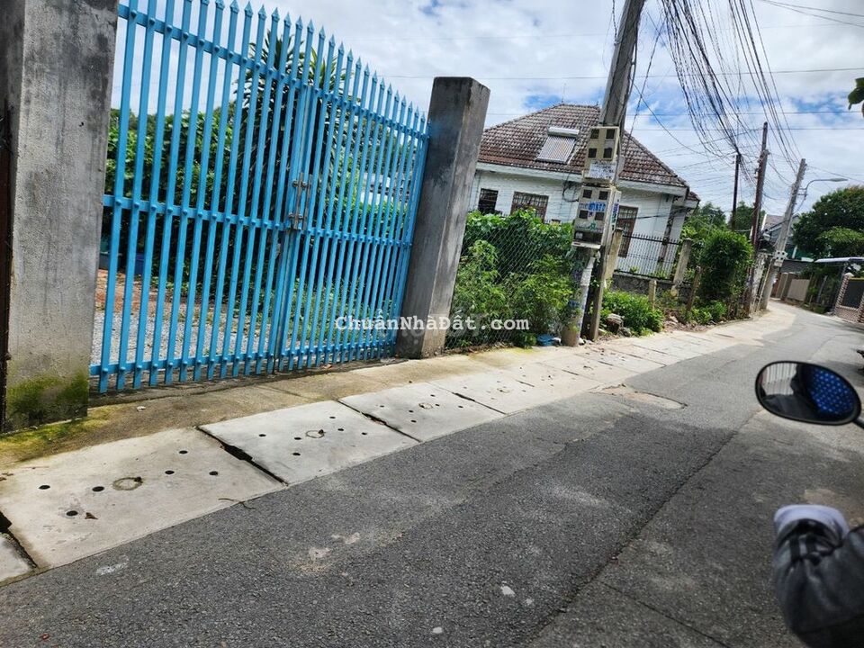 Bán đất tặng nhà DT 125m2 thổ cư 60m, đường bê tông 5m Bán đất tặng nhà DT 125m2 thổ cư 60m, đường bê tông 5m