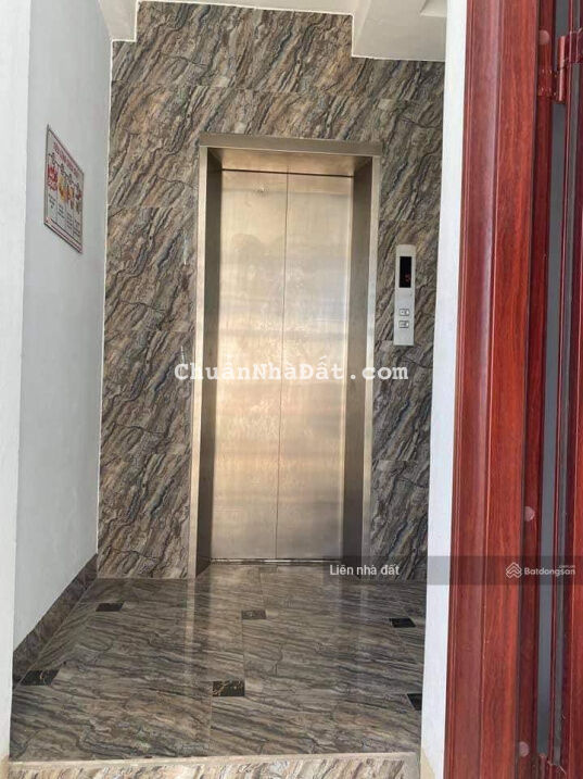 Nhà Cầu Diễn 105m2 x 8 tầng giá 11.8 tỷ thang máy cho thuê 60 tr mỗi tháng, ô tô