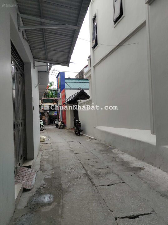 Bán nhà Trần Cung, 10 m ra phố, ô tô vào nhà, 126m2, 15,5 tỷ