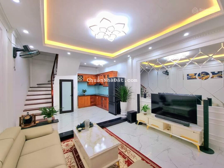 Bán nhà Văn Trì Bắc Từ Liêm 35m2x5T nhà mới ngõ nông - gần phố full NT. Chủ thiện chí, giá 3.1tỷ TL