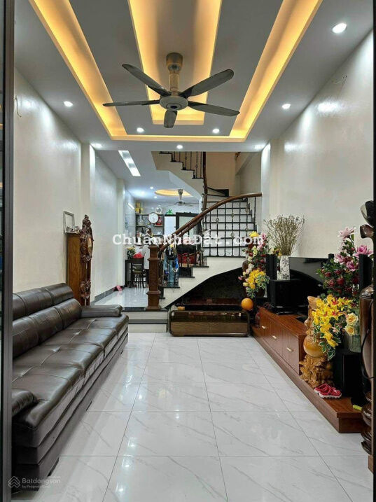 Bán gấp nhà dân xây Phú Diễn. Ngõ Ba gác tránh xe máy. DT 35m2. Giá: 3.15 tỷ Bán gấp nhà dân xây Phú Diễn. Ngõ Ba gác tránh xe máy. DT 35m2. Giá: 3.15 tỷ