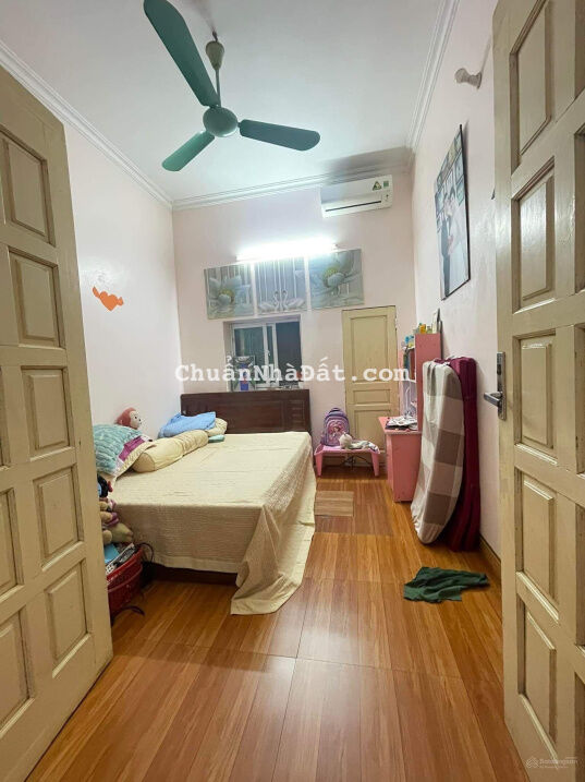 Bán gấp nhà dân xây Phú Diễn. Ngõ Ba gác tránh xe máy. DT 35m2. Giá: 3.15 tỷ Bán gấp nhà dân xây Phú Diễn. Ngõ Ba gác tránh xe máy. DT 35m2. Giá: 3.15 tỷ