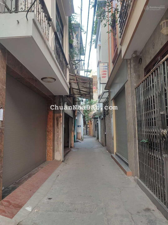 Hiếm: Bán nhà Phú Diễn 35m2x5T MT 4m, ô tô qua nhà, lô góc, full NT, ở ngay, giá chỉ 3.8 tỷ (TL)