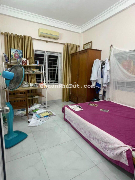 Bán gấp nhà đẹp dân xây Phú Diễn. Ô tô con qua cửa, 36m2, giá: Nhỉnh 3 tỷ, LH: 0978685116 Bán gấp nhà đẹp dân xây Phú Diễn. Ô tô con qua cửa, 36m2, giá: Nhỉnh 3 tỷ, LH: 0978685116