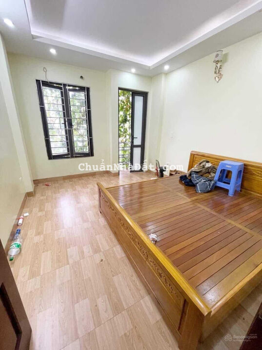 Bán gấp nhà Xuân Đỉnh, Bắc Từ Liêm 38m2 x 5T x MT 3,8m. Lô góc 2 thoáng, gần phố. Giá 4,3 tỷ