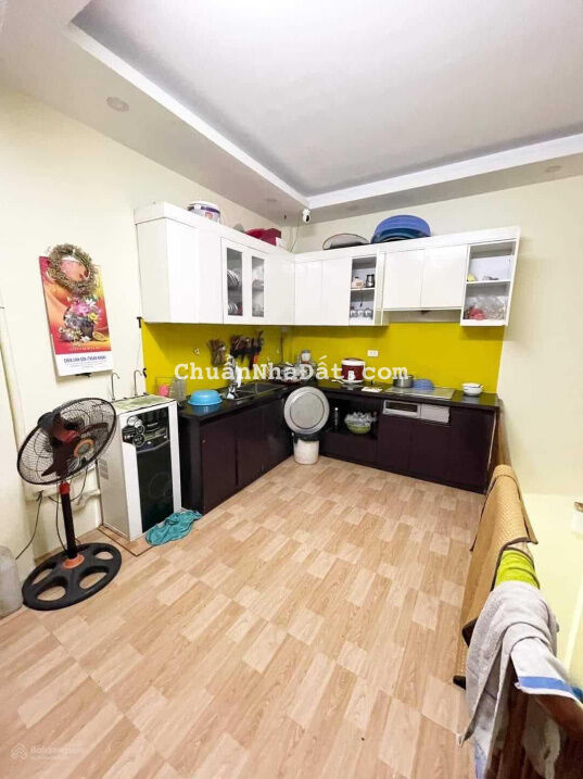Bán gấp nhà Xuân Đỉnh, Bắc Từ Liêm 38m2 x 5T x MT 3,8m. Lô góc 2 thoáng, gần phố. Giá 4,3 tỷ