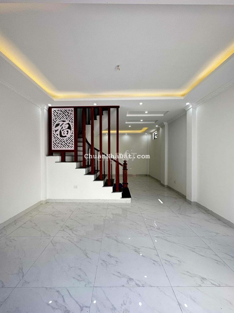 Bán nhà 42m2 Tây Tựu - Bắc Từ Liêm. Ngõ thông ÔTÔ đỗ cạnh nhà