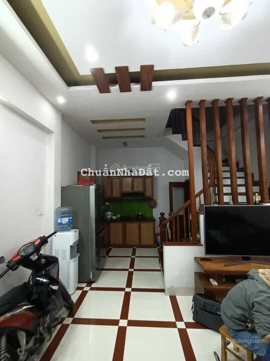 Nhà hiếm Cổ Nhuế, Bắc Từ Liêm ngõ rộng cách ô tô 1om 4 tầng 43m2