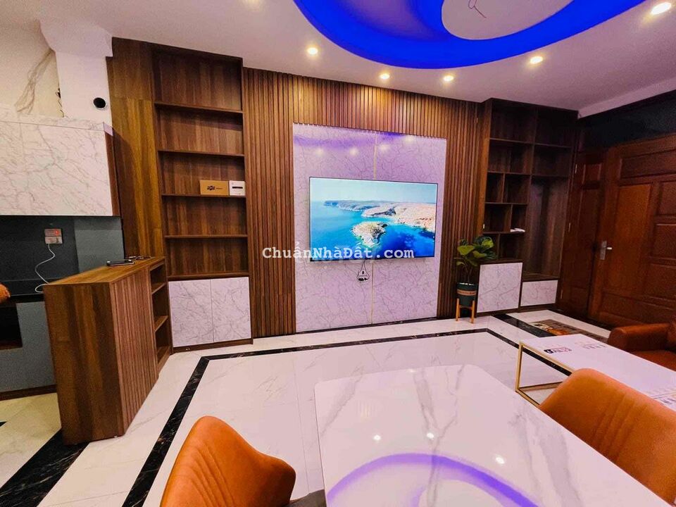 Nhà đẹp! Bán nhà Ngoại Giao Đoàn, lô góc, Oto, gần công viên, 48m2