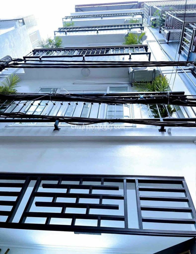 Toà CCMN Trần Cung 51m2 9P KK- Nhỉnh 5 tỷ- Ngõ 3m- Dòng Tiền 50tr/th