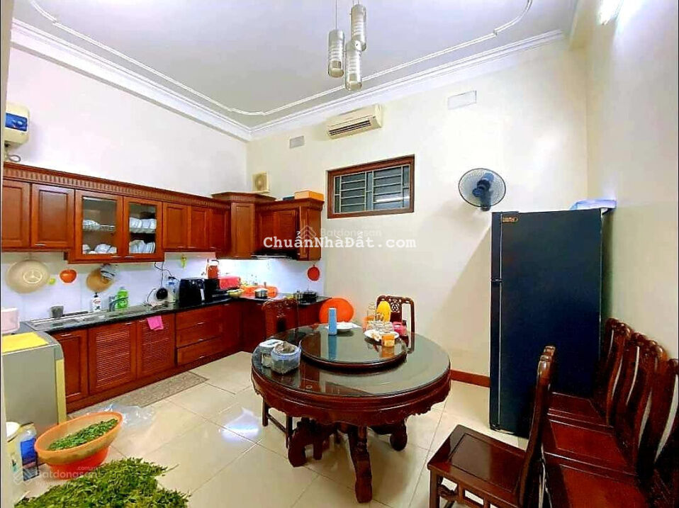 Bán nhà ngõ 35 Đông Ngạc, Bắc Từ Liêm, 52m2, MT 4.5m, nhà 3 tầng, cách ô tô tránh 15m, giá 3.4 tỷ Bán nhà ngõ 35 Đông Ngạc, Bắc Từ Liêm, 52m2, MT 4.5m, nhà 3 tầng, cách ô tô tránh 15m, giá 3.4 tỷ