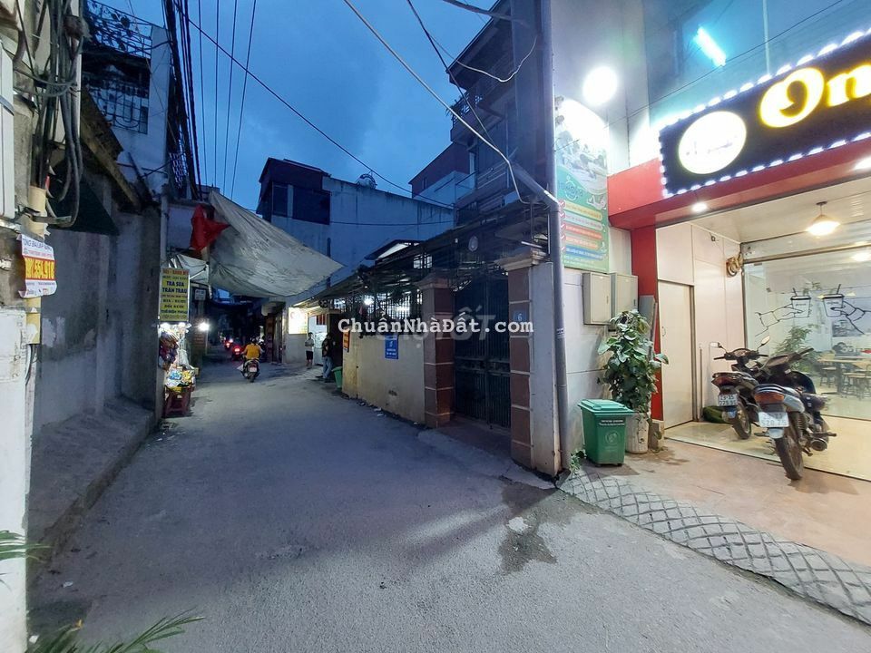 Bán đất tặng nhà DT 67m MT 5,8m xây CCMN cho thuê cực đỉnh, hơn 3 tỷ.