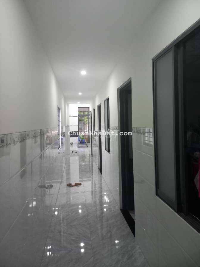 Nhà mới xây xong kẹt nợ bán rẻ 150m2 Mỹ Phước 3, Bến Cát, Bình Dương