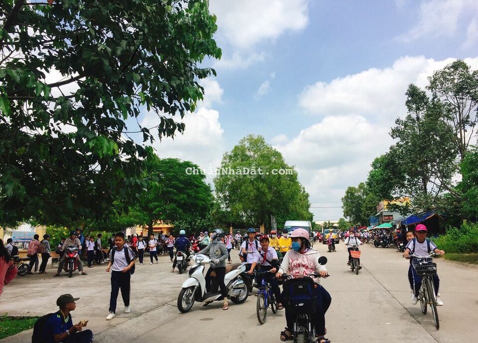 VIB thanh lý dãy trọ 300m2 mới sát chợ Bình Dương giá 1.8 tỷ / dãy