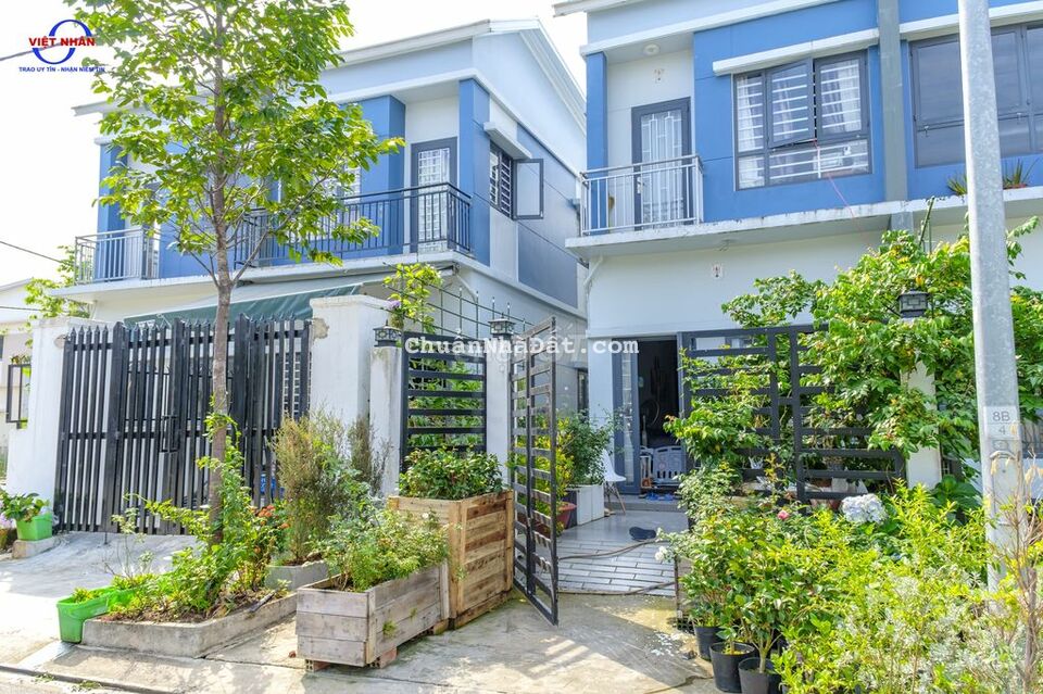 Bán Căn biệt Thự 2 Tầng Oasis City - Chỉ 1,6 Tỷ Bán Căn biệt Thự 2 Tầng Oasis City - Chỉ 1,6 Tỷ