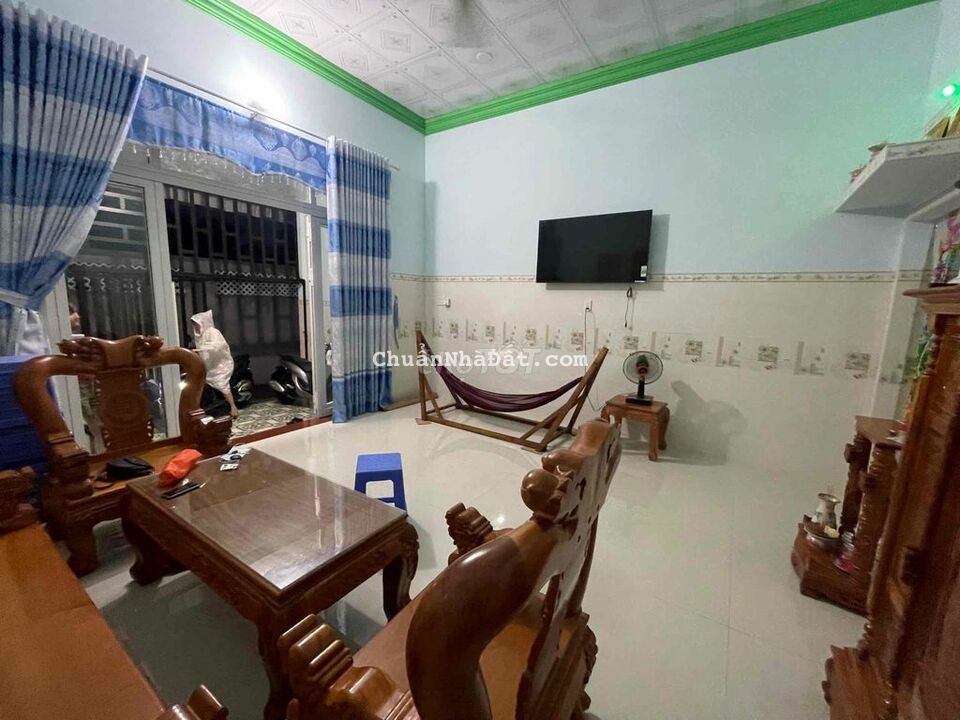Bán nhà 110m2 Nhựt Chánh, Bến Lức, Long An
