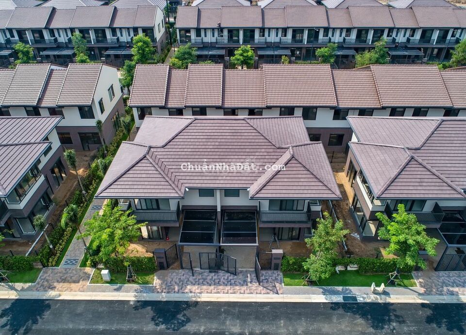 Kẹt tiền bán biệt thự song lập 5,8 tỷ 3 mặt giáp sông, cách PMH 35P Kẹt tiền bán biệt thự song lập 5,8 tỷ 3 mặt giáp sông, cách PMH 35P