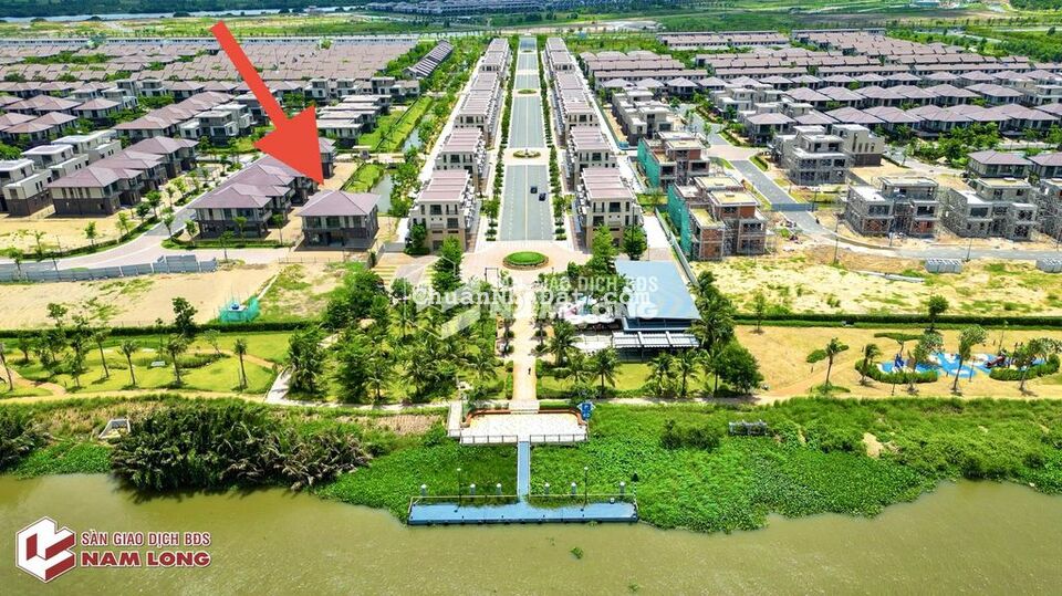Biệt thự 600m2 trước nhà là sông, sau lưng là kênh đào cách Quận 7 35p Biệt thự 600m2 trước nhà là sông, sau lưng là kênh đào cách Quận 7 35p