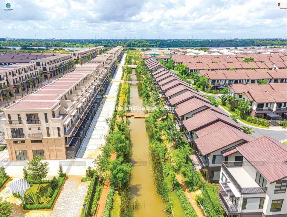 Biệt thự 600m2 trước nhà là sông, sau lưng là kênh đào cách Quận 7 35p Biệt thự 600m2 trước nhà là sông, sau lưng là kênh đào cách Quận 7 35p