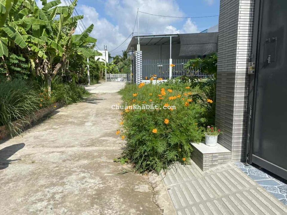 Bán nhà đẹp full thổ xe oto 7 chỗ vào tận nhà Phú Hưng, TP Bến Tre