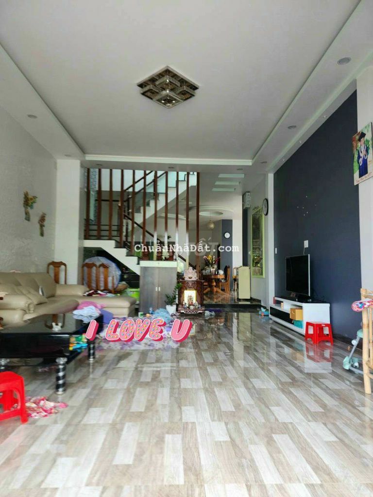 BÁN NHÀ MẶT TIỀN TÂN THẠCH