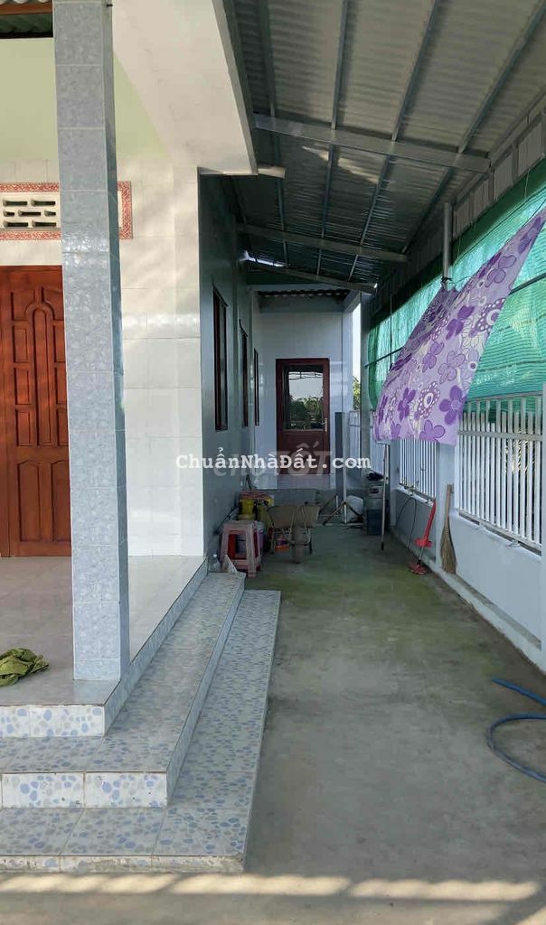 Bán nhà mới xây diện tích 255m2 thổ cư đường xe hơi SHR vị trí đẹp