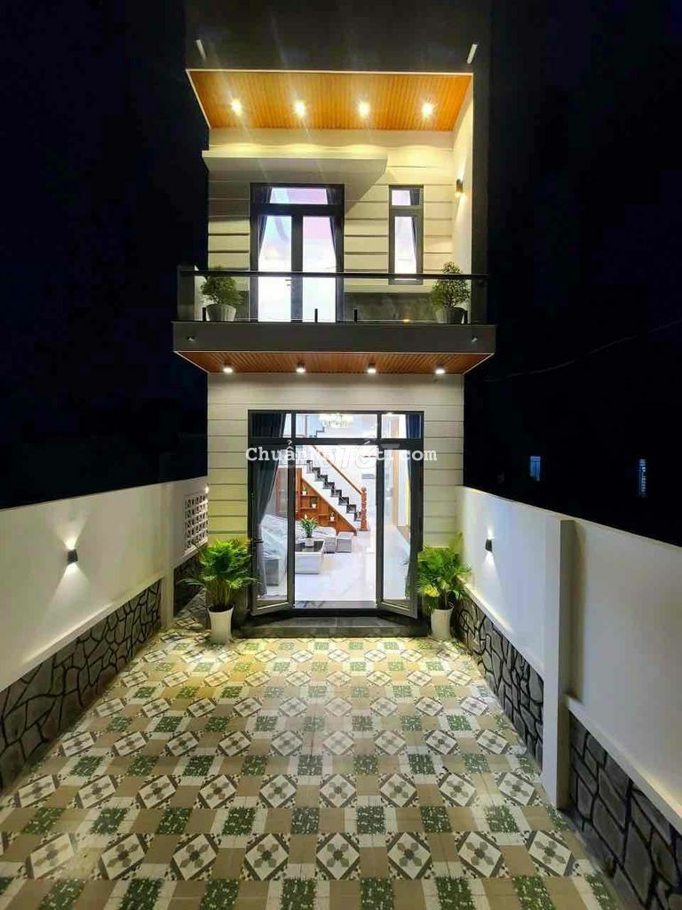 NHÀ TRỆT LẦU MỚI MẶT TIỀN ĐƯỜNG LÊ HỒNG NHI, CÁI RĂNG NHÀ TRỆT LẦU MỚI MẶT TIỀN ĐƯỜNG LÊ HỒNG NHI, CÁI RĂNG