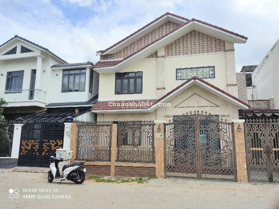 BIỆT THỰ KHU DÂN CƯ NAM LONG - GIÁ 9 TỶ