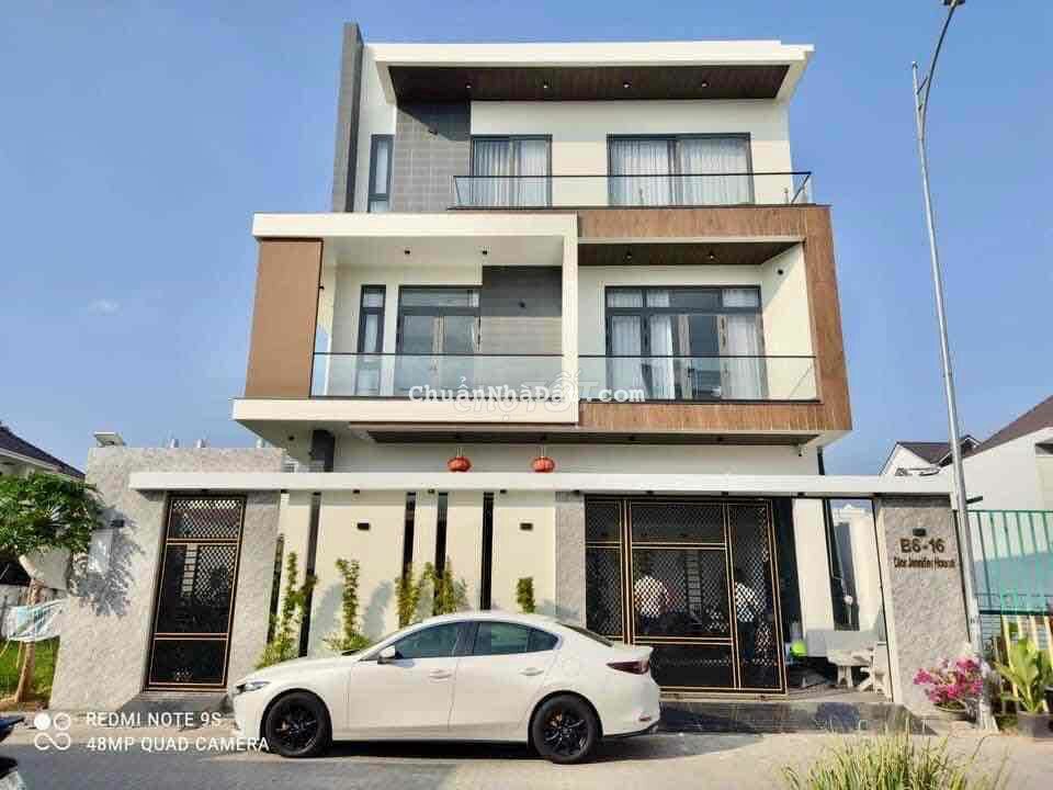 13.9 TỶ CÒN TL - BIỆT THỰ NTHAT Y HÌNH KẾ HỒ CẢNH QUAN KDC NAM LONG CT