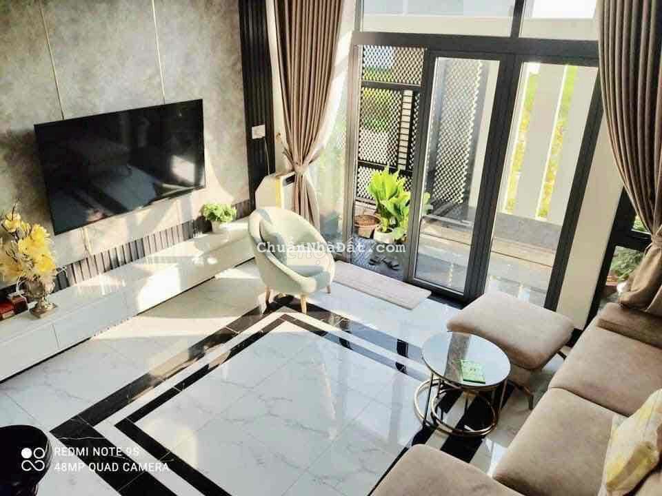 13.9 TỶ CÒN TL - BIỆT THỰ NTHAT Y HÌNH KẾ HỒ CẢNH QUAN KDC NAM LONG CT