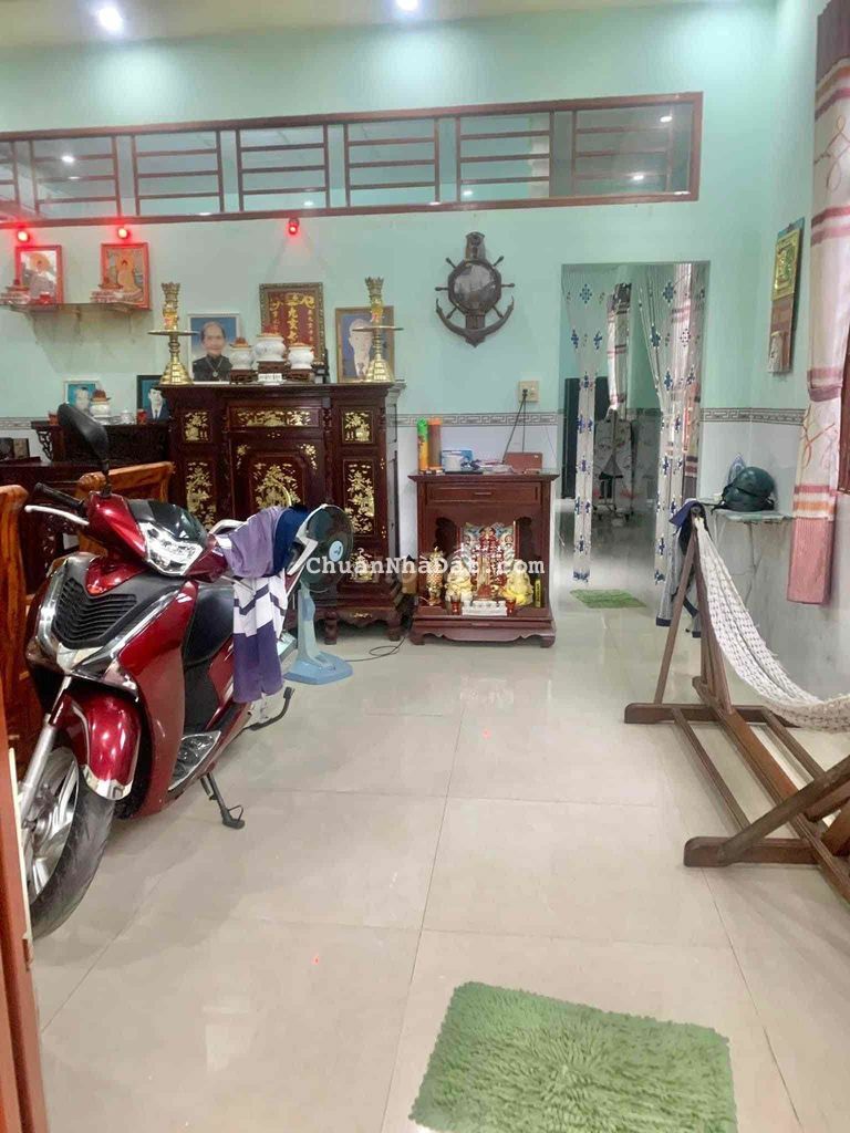 Nhà Đường Lê Hồng Nhi, Ba Láng, Cái Răng, TP. Cần Thơ.