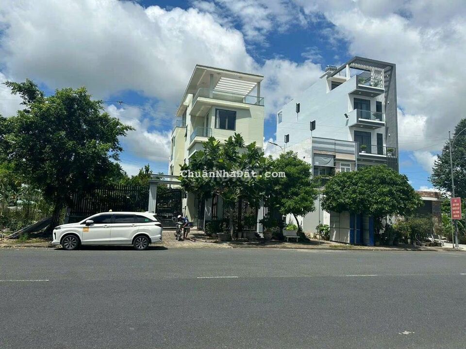 BÁN BIỆT THỰ PHỐ+ SÂN VƯỜN TRỤC CHÍNH KHU VH TÂY ĐÔ, CÁI RĂNG, TPCT