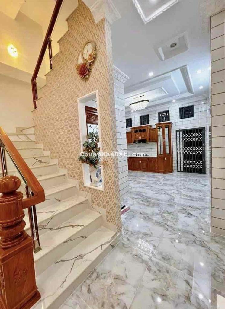 Nhà 2 lầu đường B4, KDC Hưng Phú 1, Cái Răng, TP. Cần Thơ.