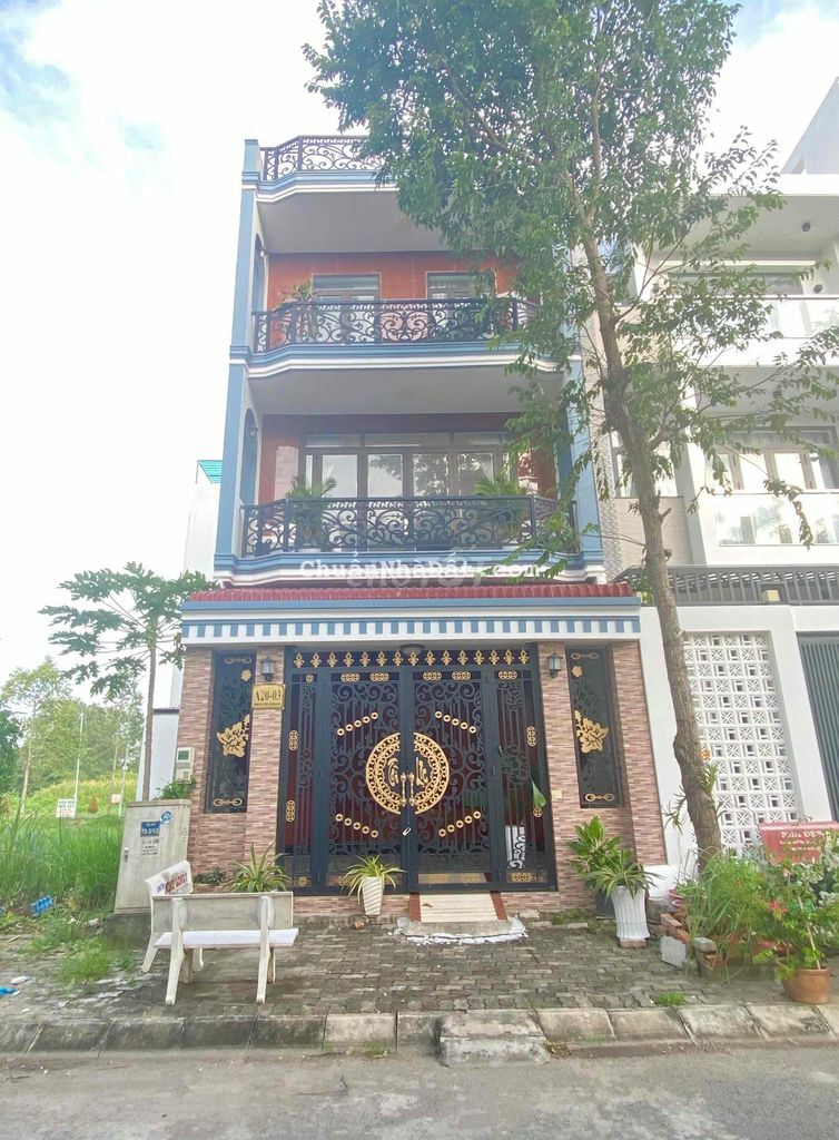 Nhà 2 lầu, đường số 10, Khu Nam Long 2, Cái Răng, TP. Cần Thơ.