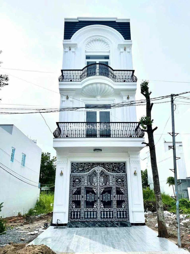 Nắm chủ. Nhà 2 lầu, đường D7, Khu Hồng Loan, Cái Răng, TP. Cần Thơ.