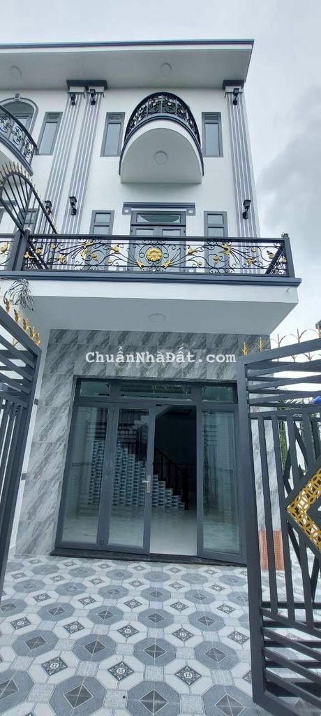 Nhà thiết kế phong cách sang trọng 1T_2L.4PN. 2WC, SHR