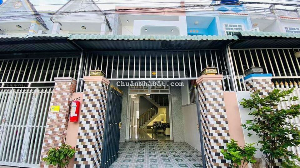 Cần bán nhà cực đẹp , k lộ giới, 1T_1L. SHR, sau chợ Hưng Long