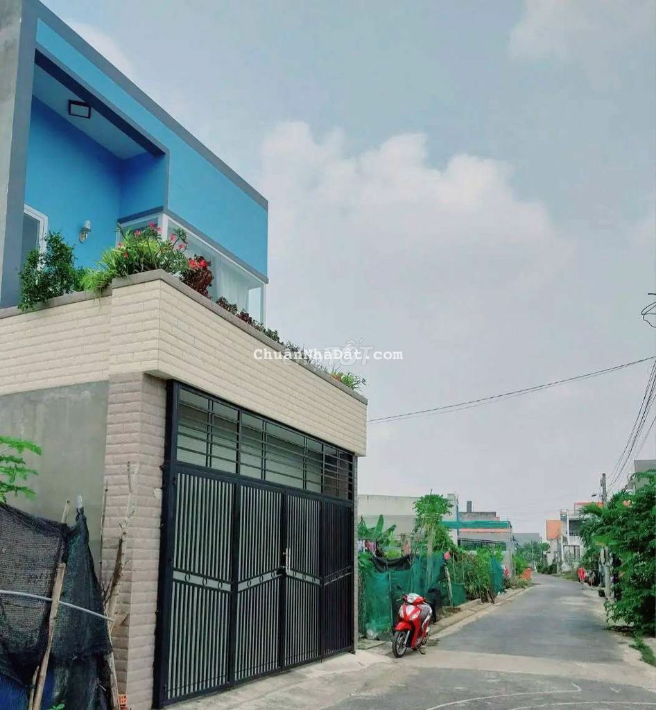 Nhà đúc 1 Lầu giá 1 tỷ 680 (Gần Cổng sau KCN THUẬN ĐẠO)