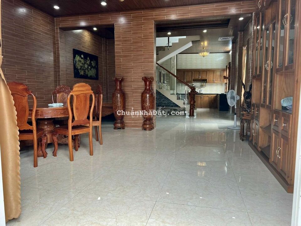 Về sài gòn bán gấp NHÀ NGAY CHỢ PHƯỚC VÂN 6×33 giá 4,5 tỷ