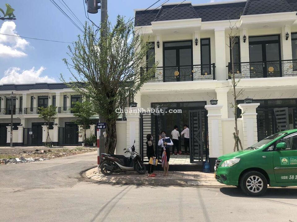 BÁN GẤP NHÀ CĂNGỐC CHÍNH CHỦ TẠI CẦN ĐƯỚC, LONG AN